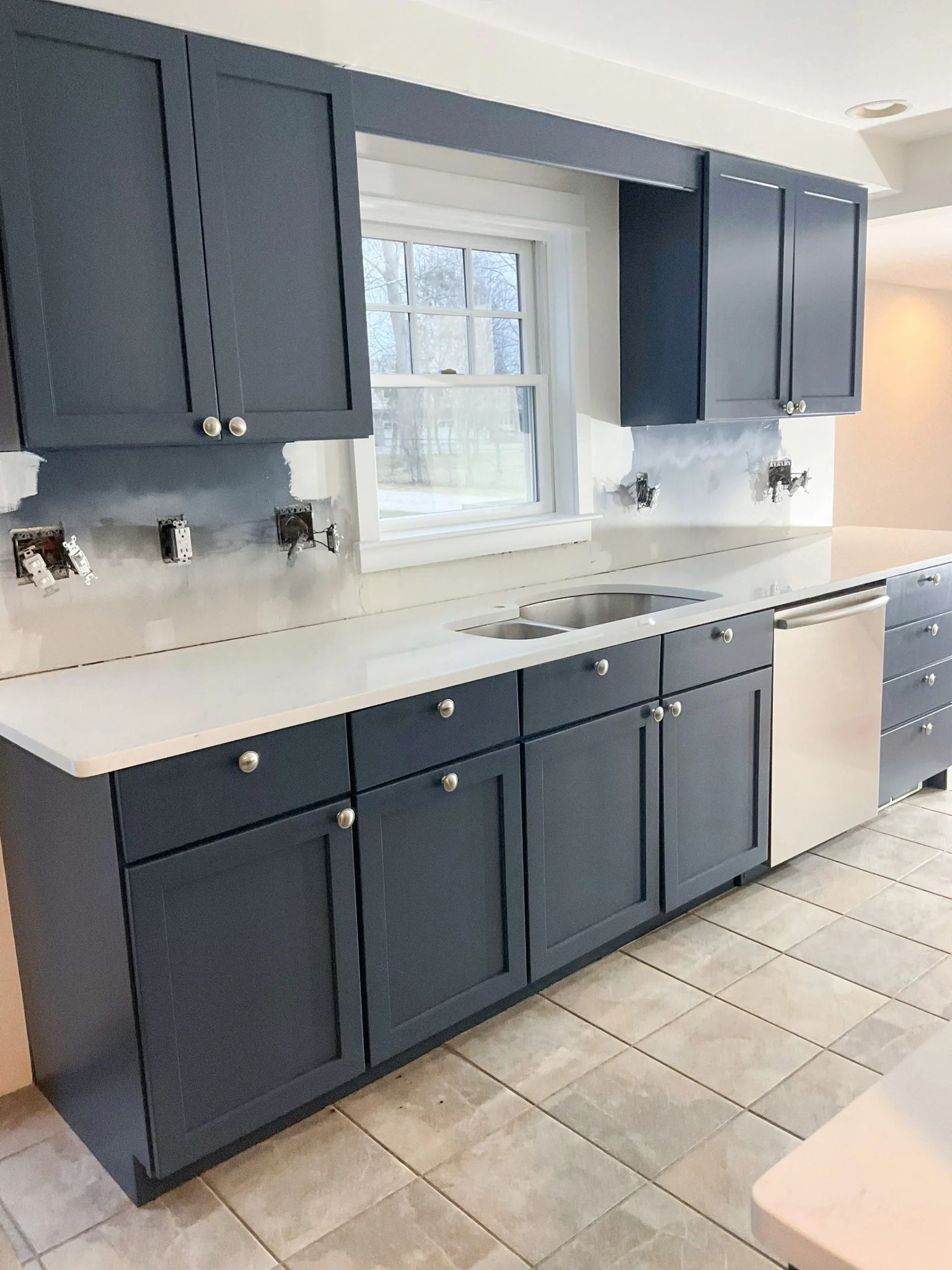 cabinet painter